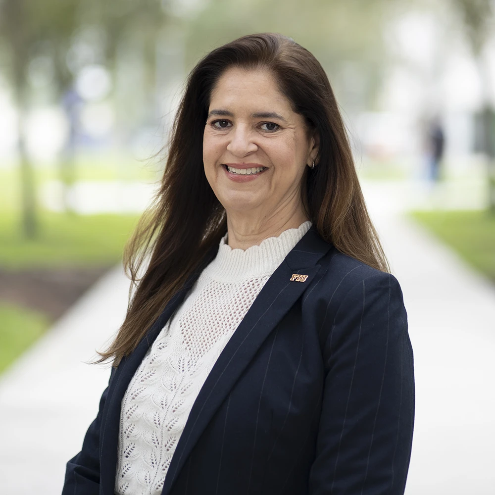 Headshot of Sandra Rodriguez